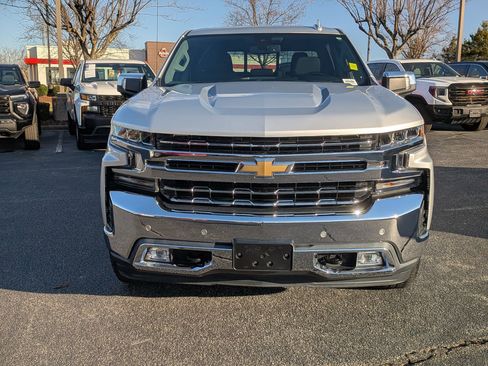 Used 2020 Chevrolet Silverado 1500 LTZ w/ LTZ Plus Package image 3