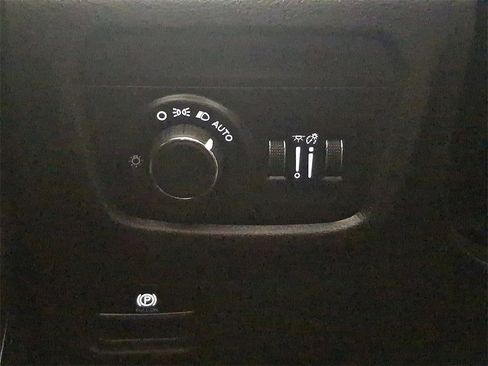 Used 2023 Jeep Grand Cherokee Altitude image 20