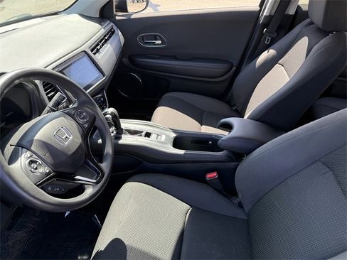 Used 2022 Honda HR-V EX image 9