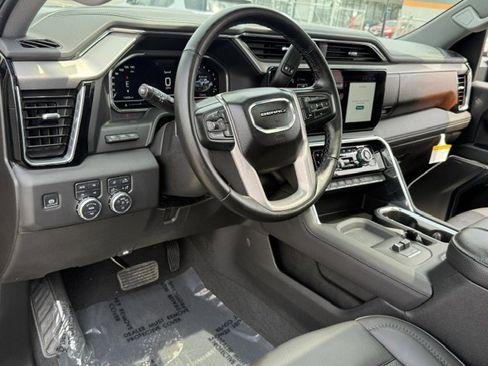 Used 2025 GMC Sierra 2500 Denali w/ Denali Reserve Package image 15