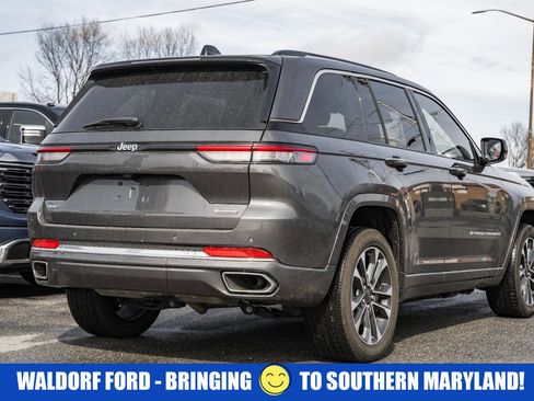 Used 2023 Jeep Grand Cherokee Overland image 4