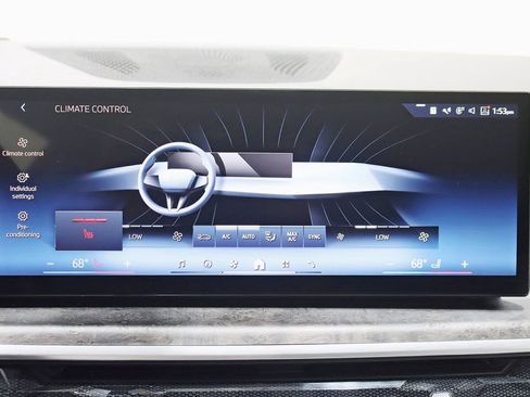 Used 2024 BMW X5 xDrive40i w/ M Sport Package image 23