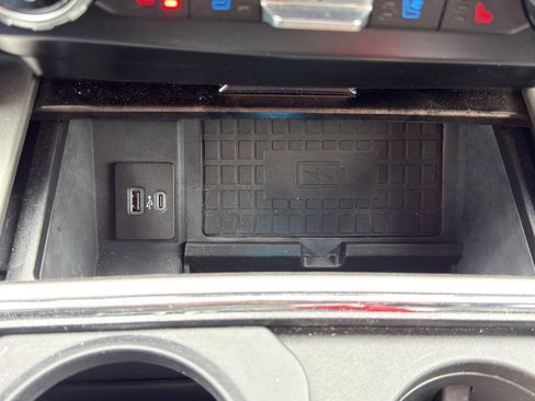 Used 2022 Ford F250 Lariat w/ Tremor Off-Road Package image 24