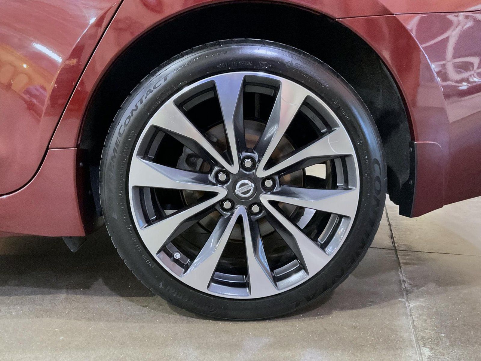 Used 2016 Nissan Maxima SR FWD image 22