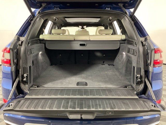Used 2021 BMW X5 xDrive40i w/ Convenience Package AWD/4WD image 32