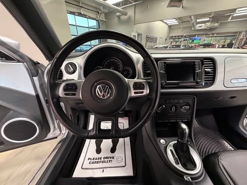 Used 2016 Volkswagen Beetle 1.8T SEL FWD image 11