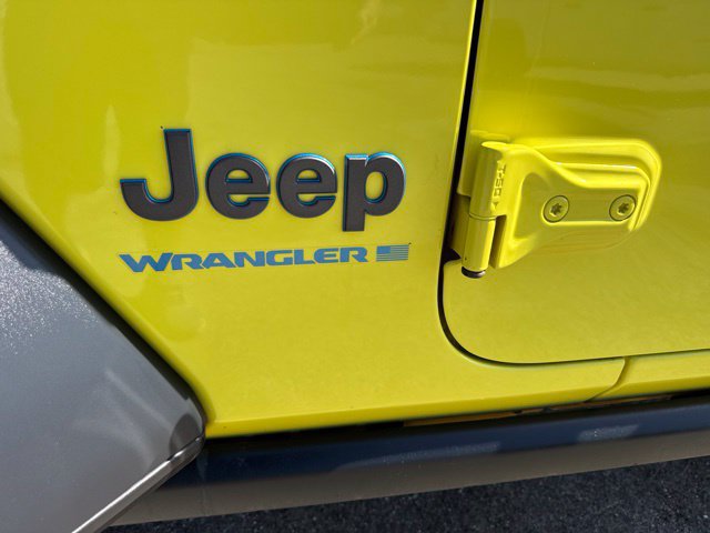 Used 2024 Jeep Wrangler Unlimited Rubicon 4xe AWD/4WD image 9