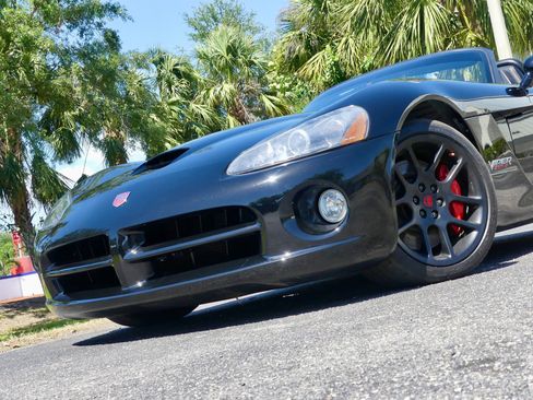 Used 2004 Dodge Viper SRT-10 image 66