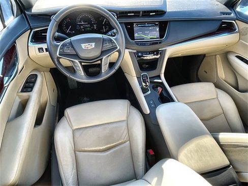 Used 2018 Cadillac XT5 Premium Luxury image 21