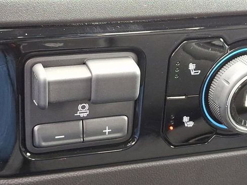 Used 2025 Chevrolet Silverado 1500 LT Trail Boss image 25