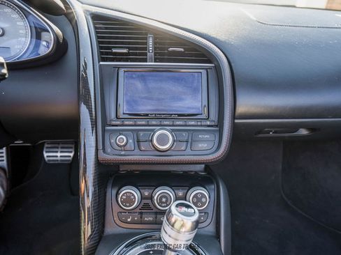 Used 2015 Audi R8 V8 w/ Full Leather Package image 63