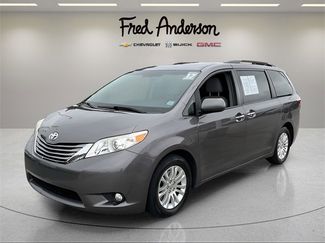 Used 2017 Toyota Sienna XLE w/ XLE Navigation Package image 1