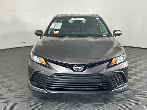 Used 2024 Toyota Camry LE FWD image 8