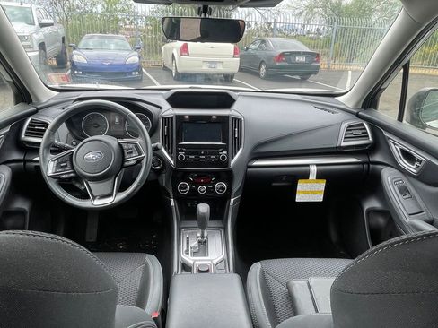 Used 2023 Subaru Forester Premium image 6