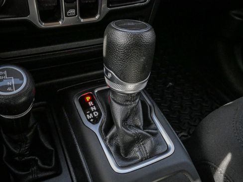 Used 2020 Jeep Gladiator Sport w/ Quick Order Package 24S AWD/4WD image 25
