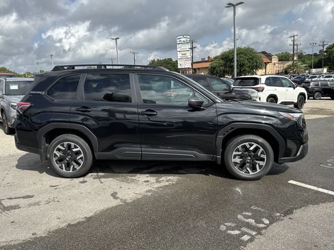 New 2026 Subaru Forester Premium AWD/4WD image 2