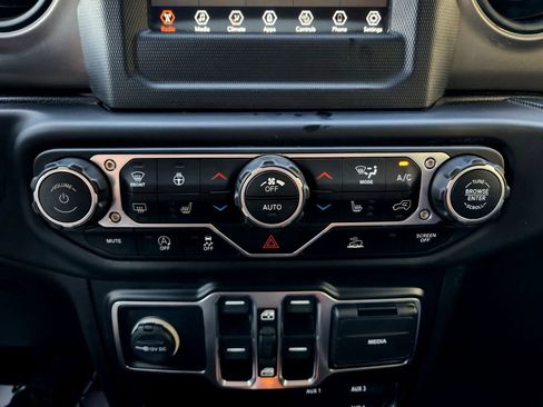 Used 2021 Jeep Wrangler Unlimited Sport image 20