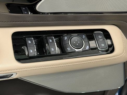 Used 2020 Lincoln Aviator Reserve w/ Equipment Group 202A AWD/4WD image 29