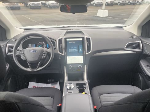 Used 2024 Ford Edge SE AWD/4WD image 16