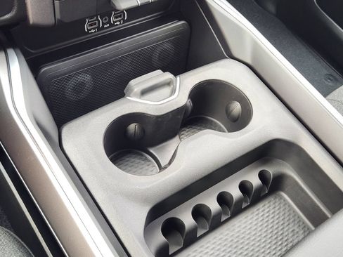 New 2026 RAM 1500 Express AWD/4WD image 18