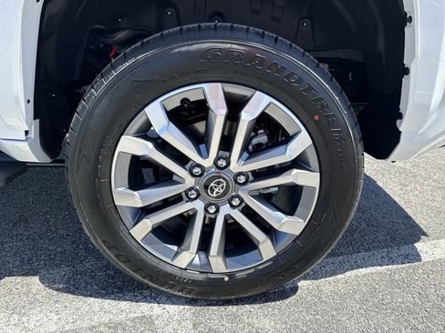 Certified 2026 Toyota 4Runner Limited AWD/4WD image 19
