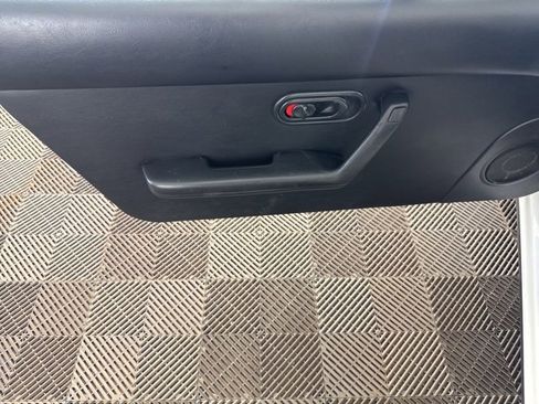 Used 1990 MAZDA MX-5 Miata image 19