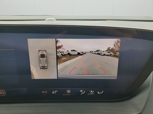 Used 2025 Buick Envision Preferred image 44