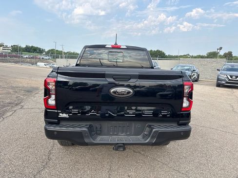 Used 2025 Ford Ranger Lariat w/ Black Appearance Package AWD/4WD image 6