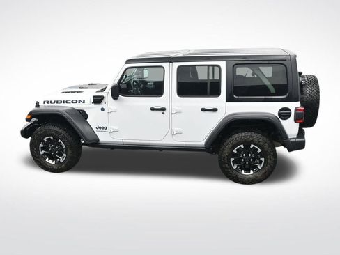 Used 2024 Jeep Wrangler Unlimited Rubicon 4xe AWD/4WD image 29