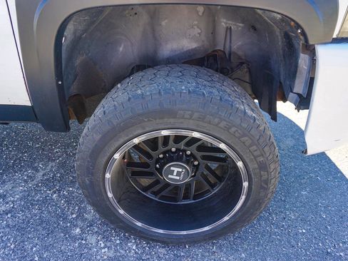 Used 2007 Chevrolet Silverado 2500 LT w/ Suspension Package, Off-Road image 33