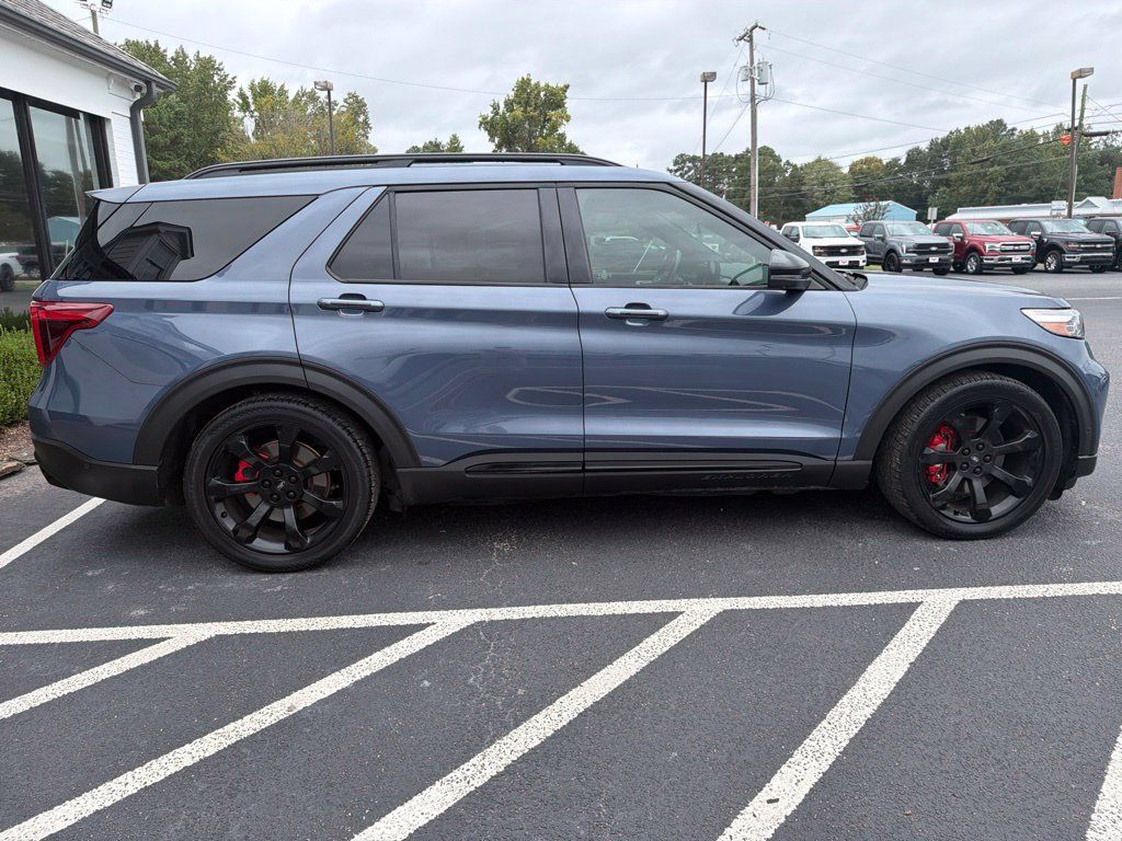 Certified 2021 Ford Explorer ST w/ Equipment Group 401A AWD/4WD image 5