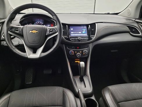 Used 2017 Chevrolet Trax LT w/ LT Convenience Package AWD/4WD image 22
