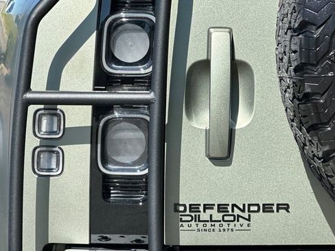 Used 2023 Land Rover Defender 110 X AWD/4WD image 27