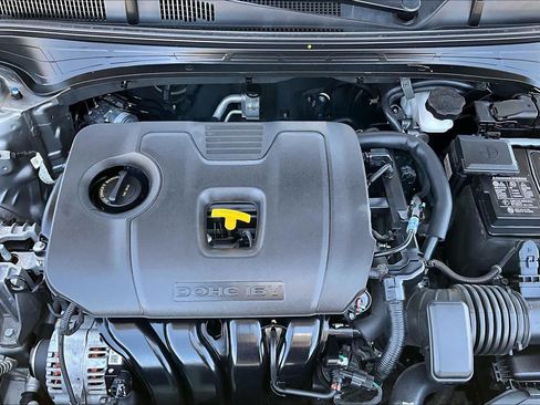 Used 2024 Kia Forte LXS FWD image 31