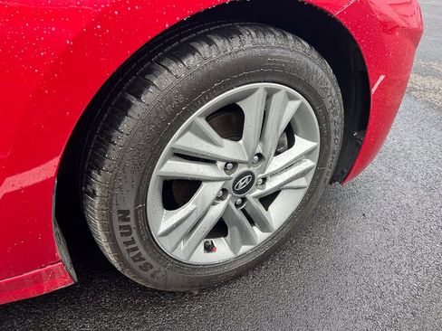 Used 2020 Hyundai Elantra SEL w/ Convenience Package (C2) image 6