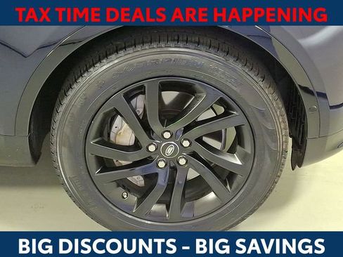 Used 2020 Land Rover Discovery Landmark image 9