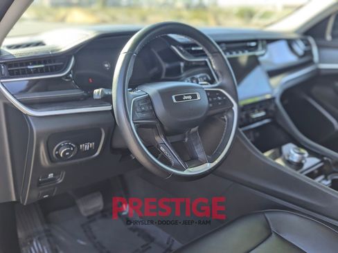 Used 2022 Jeep Grand Cherokee Limited w/ Trailer Tow Prep Group (B) image 15