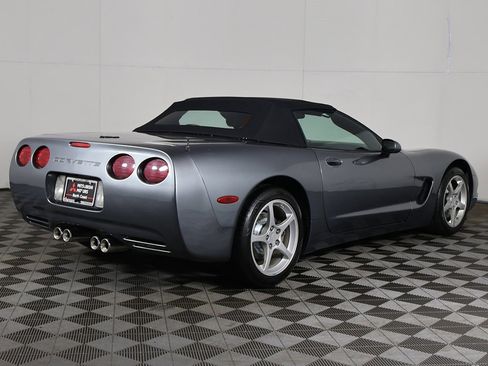 Used 2003 Chevrolet Corvette Convertible w/ Preferred Equipment Group1 image 7