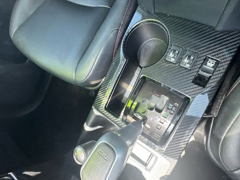 Used 2022 Toyota 4Runner TRD Off-Road Premium AWD/4WD image 19