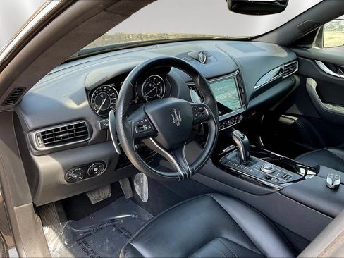 Used 2023 Maserati Levante Modena AWD/4WD image 17