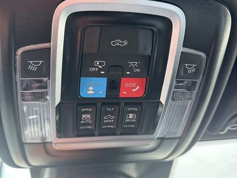 New 2026 RAM 2500 Limited image 24