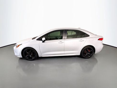 Used 2024 Toyota Corolla LE FWD image 6