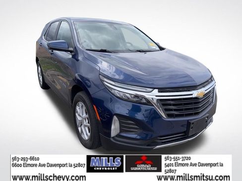 Used 2023 Chevrolet Equinox LT image 2