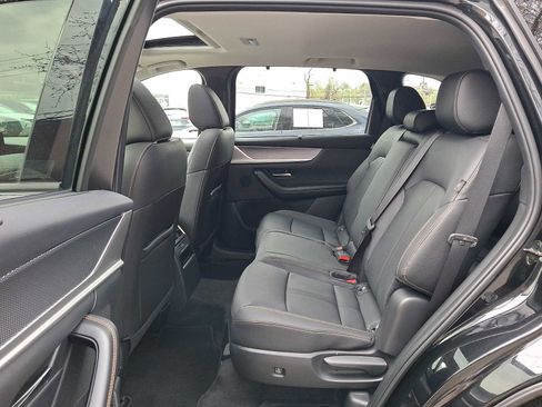 Certified 2025 MAZDA CX-90 3.3 Turbo w/ Preferred Package AWD/4WD image 11