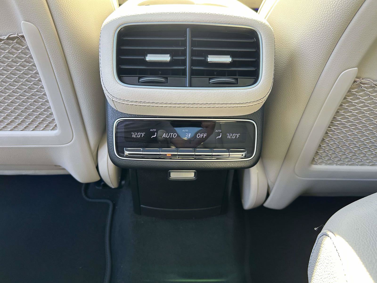New 2026 Mercedes-Benz GLS 450 4MATIC image 39