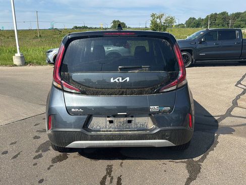Used 2025 Kia Soul EX FWD image 4