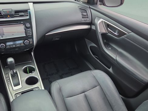 Used 2013 Nissan Altima 3.5 SL w/ Technology Pkg FWD image 14