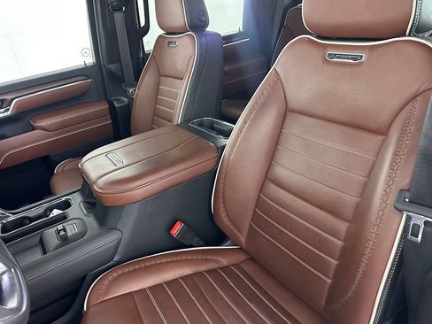 Used 2025 GMC Sierra 2500 Denali Ultimate AWD/4WD image 27