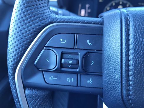 Certified 2025 Toyota Tacoma SR5 image 24