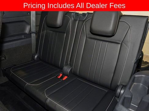 Used 2022 Volkswagen Tiguan SE R-Line FWD image 12